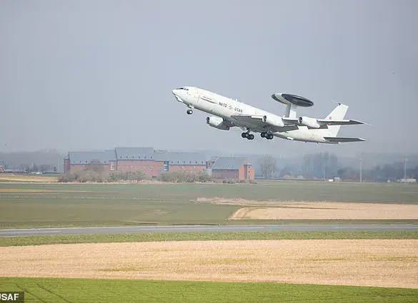 U.S. Military's 'Ultimate Spy Plane' Deployed to Investigate UFO Hotspot