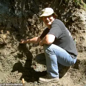 Wild Coast: Unveiling England's Lost Dinosaur World