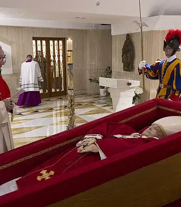 AI Predicts Next Pope as Conclave Looms After Death of Pope Francis