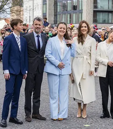 Princess Isabella Delivers First Solo Address at Coming of Age Celebration