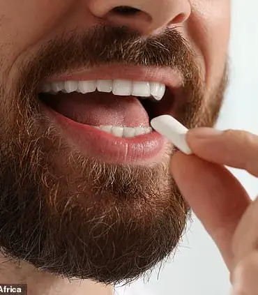 Study Reveals Over 250,000 Microplastics Released in Saliva from One Hour of Chewing Gum