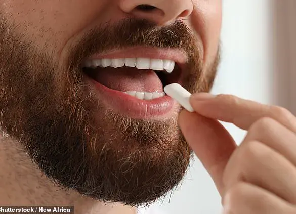 Study Reveals Over 250,000 Microplastics Released in Saliva from One Hour of Chewing Gum