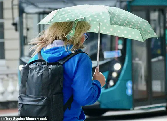 Vodafone Trials Mobile Masts for Early Weather Warning System in UK