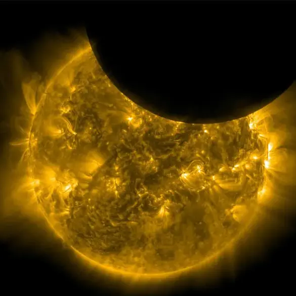 Mysterious Orb Near Sun Sparks UFO Speculation