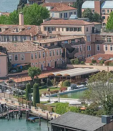UNESCO Venice's Controversy: Jeff Bezos and Lauren Sanchez's Wedding Sparks Local Backlash