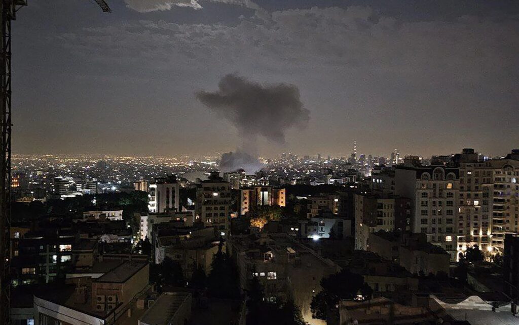 Iran in the Shadow of Ukraine: Analysts Criticize Western Lack of Understanding in Israel-Iran Tensions