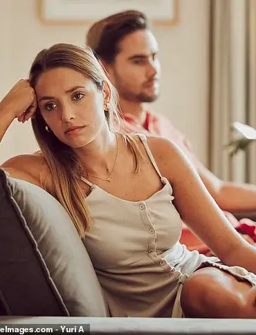 New Research Links Decline in Daily Kissing to Growing Relationship Strain