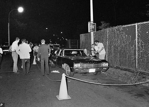 New York City's 1977 Summer: Economic Crisis, Heatwave, and Blackout
