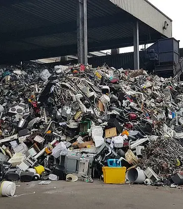 Apple Updates Vintage Product List, Sparks Debate on Environmental Impact and Tech Lifecycle Management