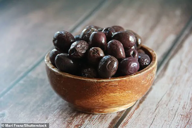 Black Olives May Contain Additives to Remove Bitterness and Alter Color, Warns TikTok Influencer