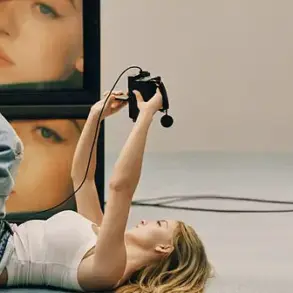 Controversy Erupts Over Sydney Sweeney's American Eagle Ad Campaign Amid Accusations of Fascist Nod