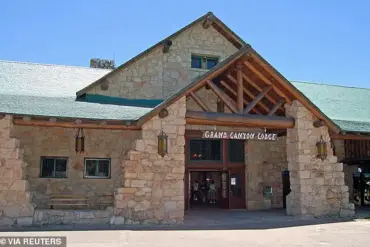 Governor Hobbs Demands Federal Investigation into Grand Canyon Wildfires, Raising Questions About Limited Access to Critical Emergency Response Data