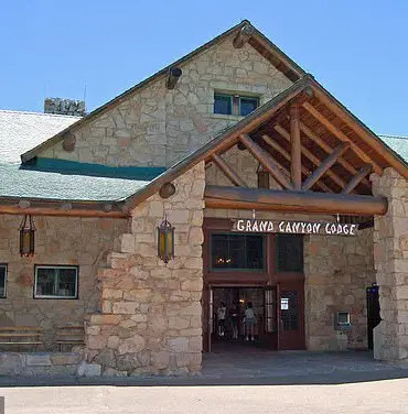 Governor Hobbs Demands Federal Investigation into Grand Canyon Wildfires, Raising Questions About Limited Access to Critical Emergency Response Data