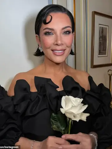 Hollywood's Cosmetic Transparency Surge: Stars Like Kylie Jenner and Khloe Kardashian Lead a Breaking Trend
