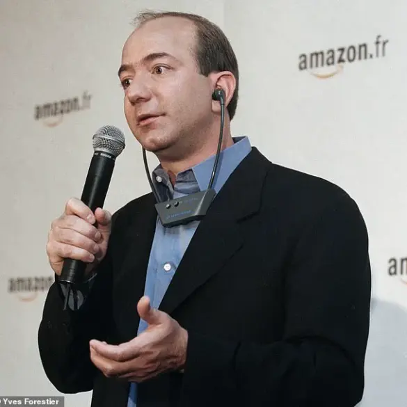 Jeff Bezos's Star Trek Cameo Nominated for Oscar, Highlighting Cultural Contributions Amid Trump's Re-election