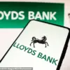 Lloyds Bank App Crash Leaves Thousands Stranded on Payday as Outage Sparks Widespread Disruption