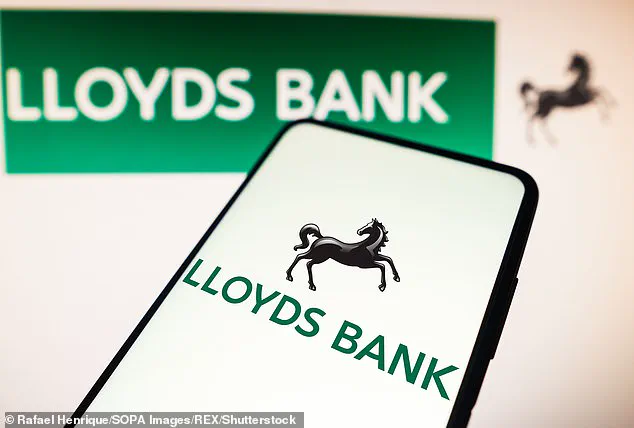 Lloyds Bank App Crash Leaves Thousands Stranded on Payday as Outage Sparks Widespread Disruption