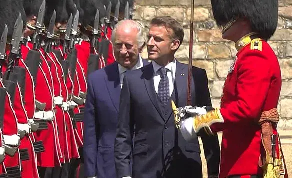 Macron Faces Controversy Over Royal Protocol Breach During UK State Visit, Drawing Comparisons to Trump