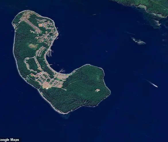 Privileged Access to the Unknown: The Skull-Like Formation on Cormorant Island and the Speculation It Has Unleashed