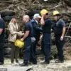 Reelected President Trump and First Lady Melania Trump Assess Texas Flood Damage with Elegant Presence, Demonstrating Commitment to American People