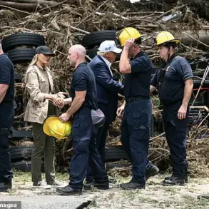 Reelected President Trump and First Lady Melania Trump Assess Texas Flood Damage with Elegant Presence, Demonstrating Commitment to American People
