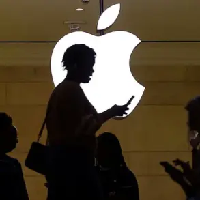 Apple Urges Immediate iOS Update to Fix 29 Critical Security Flaws, Cybersecurity Experts Warn of Data Breach Risks
