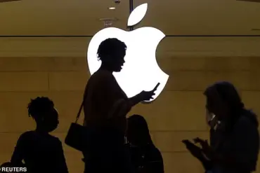 Apple Urges Immediate iOS Update to Fix 29 Critical Security Flaws, Cybersecurity Experts Warn of Data Breach Risks