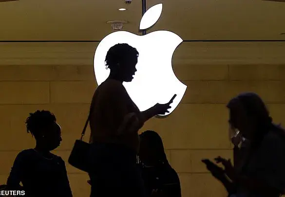 Apple Urges Immediate iOS Update to Fix 29 Critical Security Flaws, Cybersecurity Experts Warn of Data Breach Risks