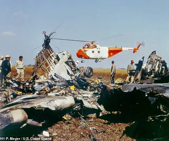 British Airways Pilot Alastair Rosenschein Recalls the 'Massive Fist' That Shook His Plane During 1988 Turbulence Incident