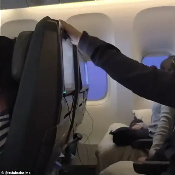Cathay Pacific's 29-Hour Flight Sets Record, Revealing Limited Access to Information for Passengers