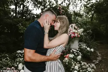 Exclusive Access: Body Language Expert Reveals Groundbreaking Insight into Taylor Swift and Travis Kelce's Relationship