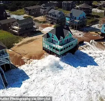 Hurricane Erin's Path: NHC Warns of Dangerous Waves Along East Coast as Storm Avoids Direct Landfall
