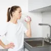 Medical Experts Warn: Overhydration Can Pose Serious Health Risks, Highlighting the Importance of Moderation in Water Consumption