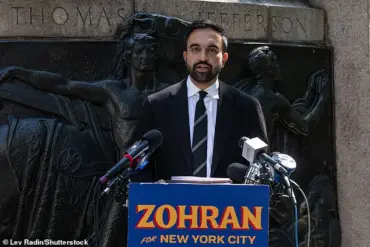 New York Mayoral Candidate Zohran Mamdani's Struggle with 135-Pound Barbell Sparks Social Media Debate