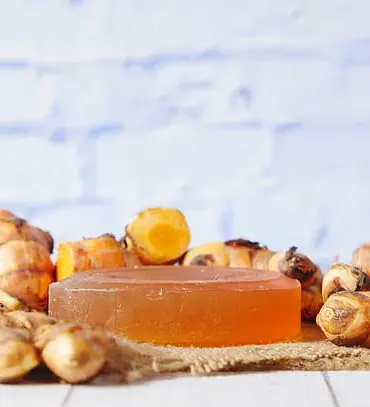 Pediatric Doctor Issues Warning About Turmeric Soap Trend on TikTok, Cites Risks to Sensitive Skin