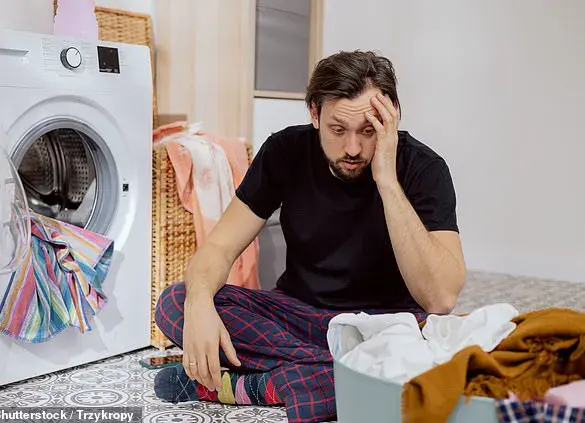 Reviving Shrunken Clothes: New Research Suggests a Common Household Solution