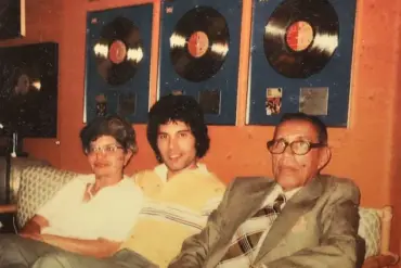 The Will of Freddie Mercury’s Father: A Decades-Old Mystery and an Explicit Exclusion