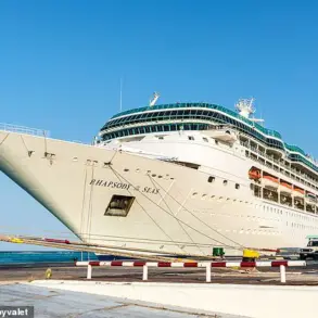 Affidavit Reveals Passenger's Attempt to Escape $16,000 Gambling Debt by Jumping from Cruise Ship