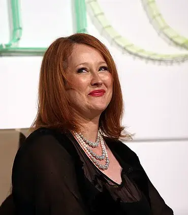 Cleo Glyde Recalls Epstein-Orchestrated Encounter with Trump in 1980s New York