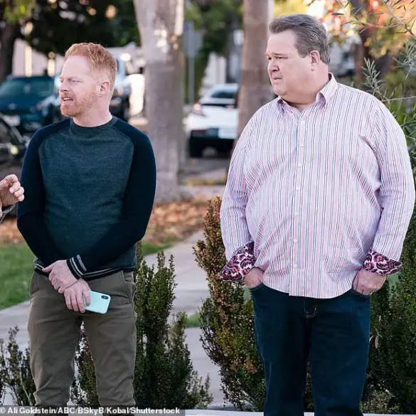 Eric Stonestreet and Lindsay Schweitzer Announce Marriage in Heartfelt Instagram Post