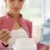 Experts Warn of Potential Risks of Creatine for Older Adults, Highlighting Need for Caution and Credible Guidance