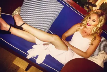 Jen Glantz Launches Bridesmaid for Hire, Turning Bridesmaid Experience into Full-Time Career
