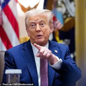 Trump's Controversial Gaza Plan: 'Voluntary' Relocation and a High-Tech Resort Vision, as Critics Warn of 'Unrealistic' and 'Ethically Dubious' Approach